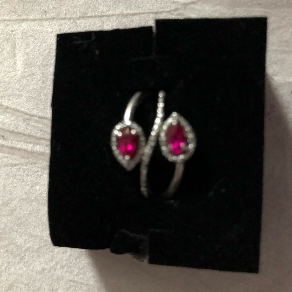 Silver with natural ruby - Picture 2 of 4